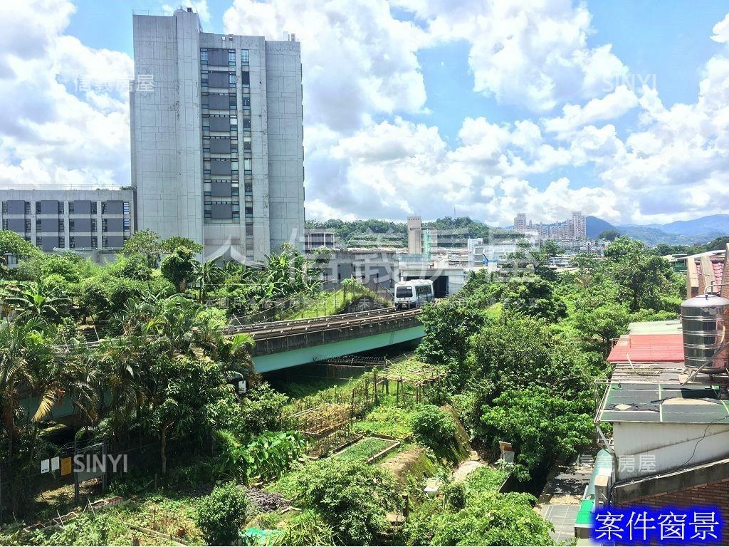 萬芳捷運綠景挑高美居房屋室內格局與周邊環境