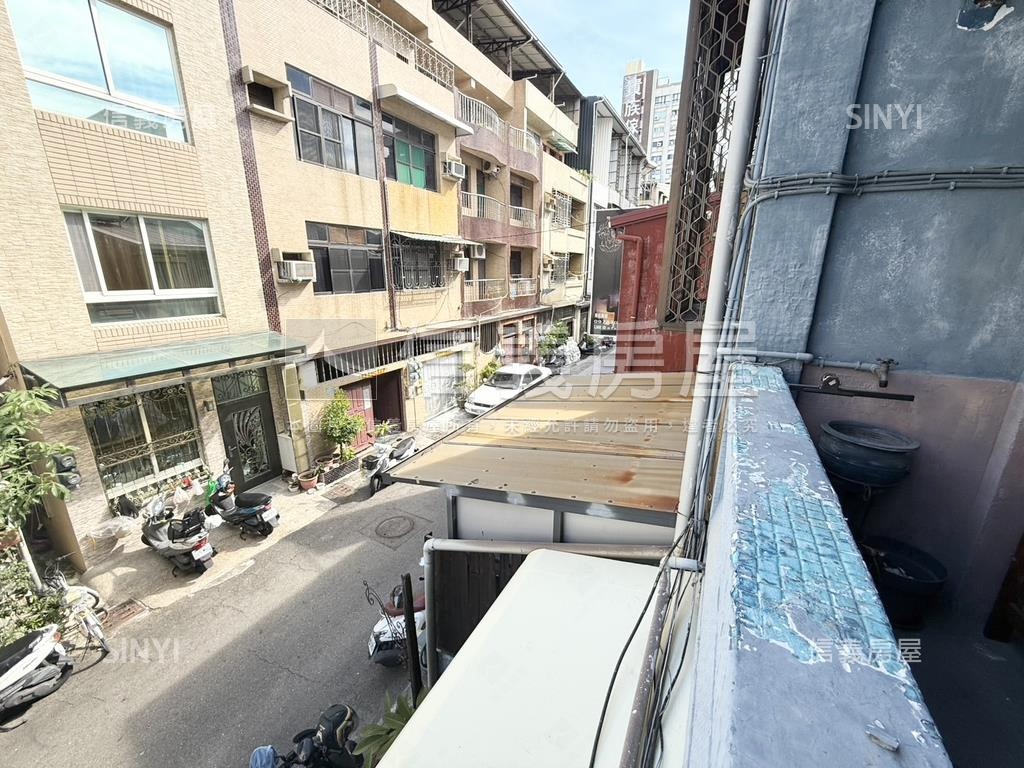 稀有中央公園活巷美透天房屋室內格局與周邊環境