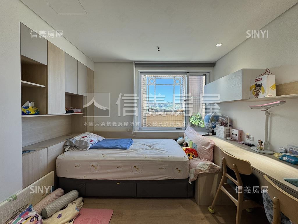 香榭花都別緻雅典樓中樓房屋室內格局與周邊環境