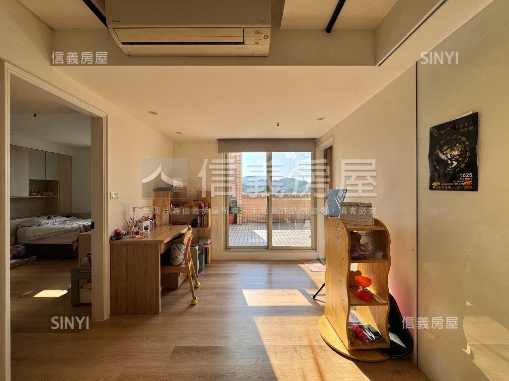 香榭花都別緻雅典樓中樓房屋室內格局與周邊環境