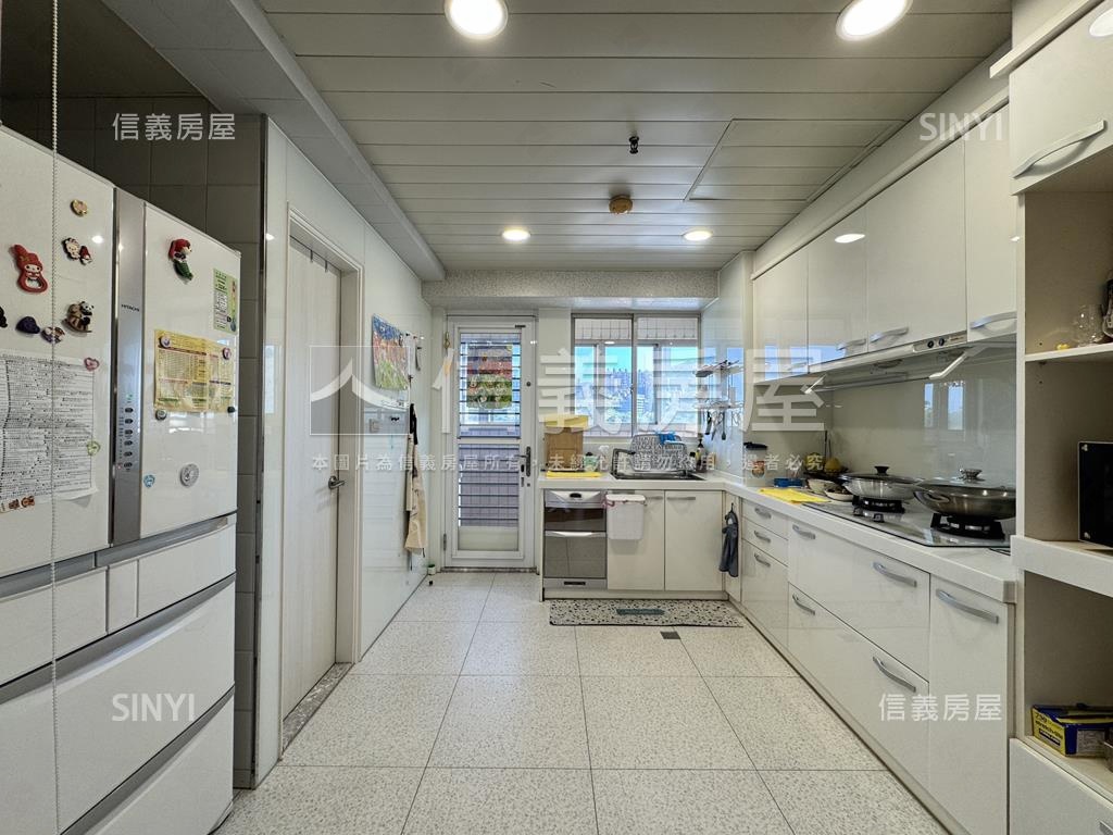 香榭花都別緻雅典樓中樓房屋室內格局與周邊環境