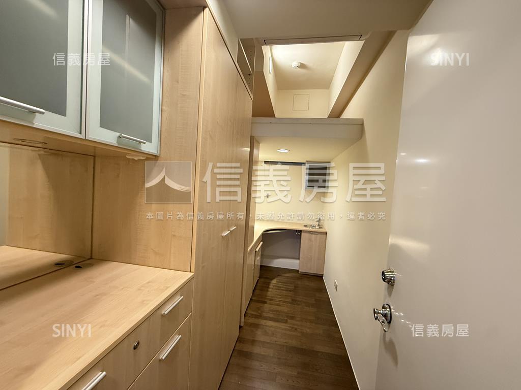 潤泰典藏家高樓美景房屋室內格局與周邊環境