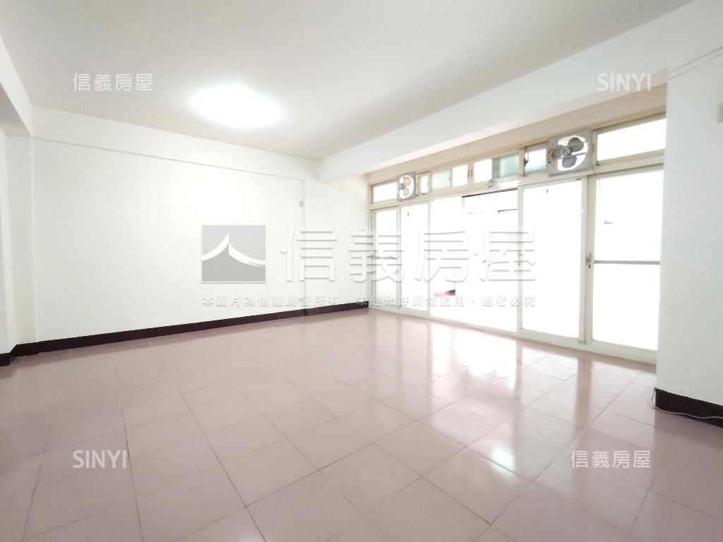 稀有＊龍江地段面寬店住辦房屋室內格局與周邊環境