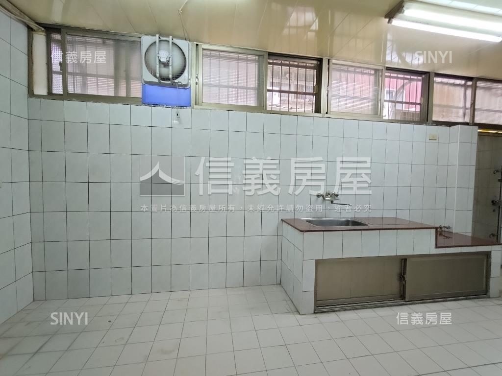 稀有＊龍江地段面寬店住辦房屋室內格局與周邊環境