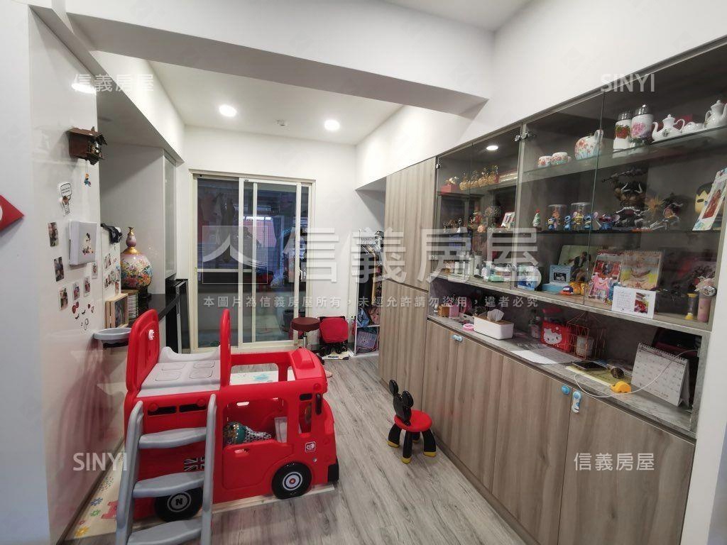 富綠旺裝潢美三房房屋室內格局與周邊環境