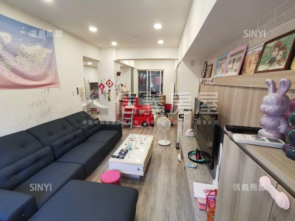 富綠旺裝潢美三房房屋室內格局與周邊環境