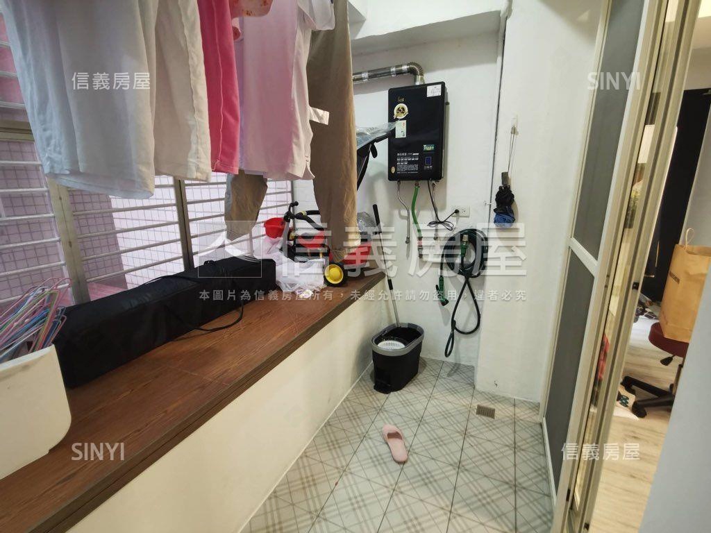 富綠旺裝潢美三房房屋室內格局與周邊環境