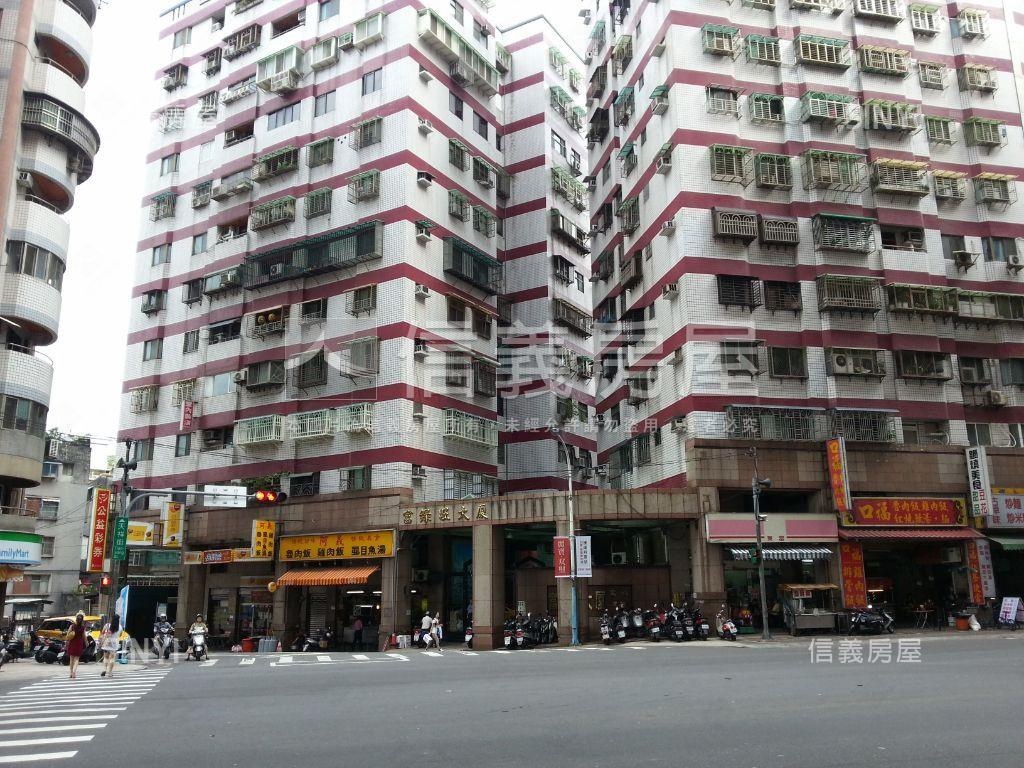 富綠旺裝潢美三房房屋室內格局與周邊環境