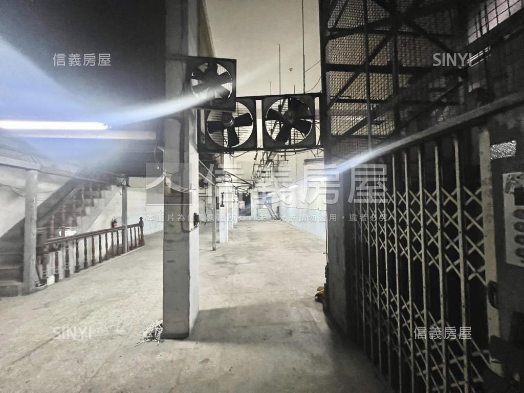 三俊街有貨梯優質廠房房屋室內格局與周邊環境
