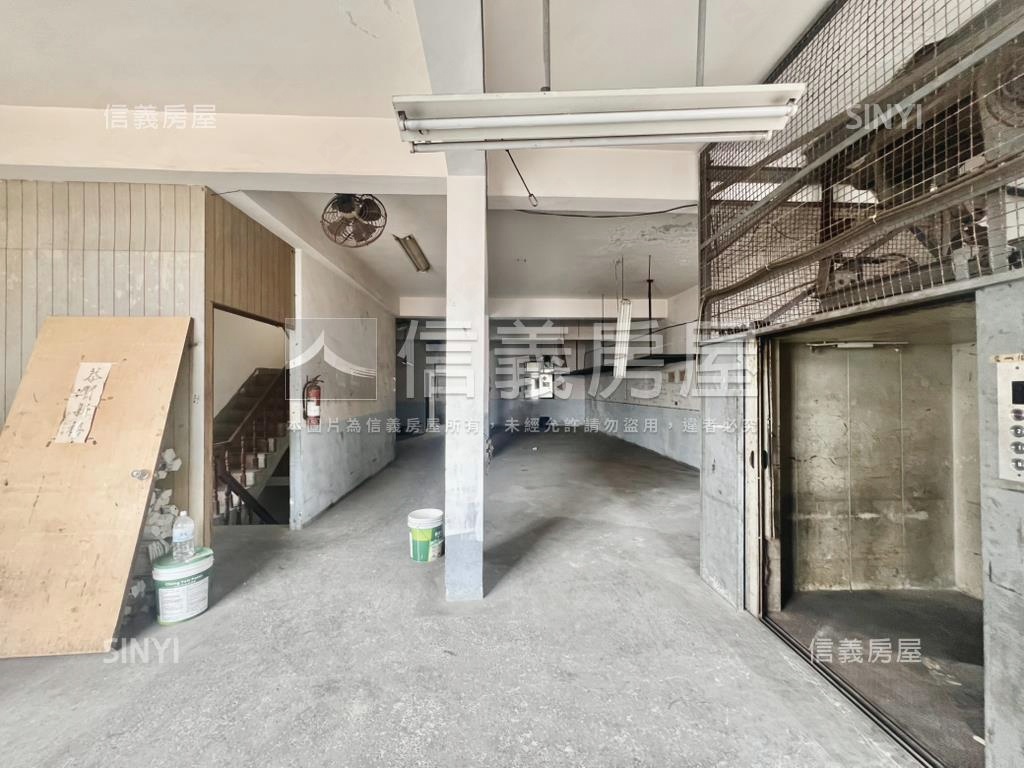 三俊街有貨梯優質廠房房屋室內格局與周邊環境