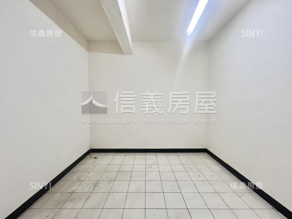 三俊街有貨梯優質廠房房屋室內格局與周邊環境