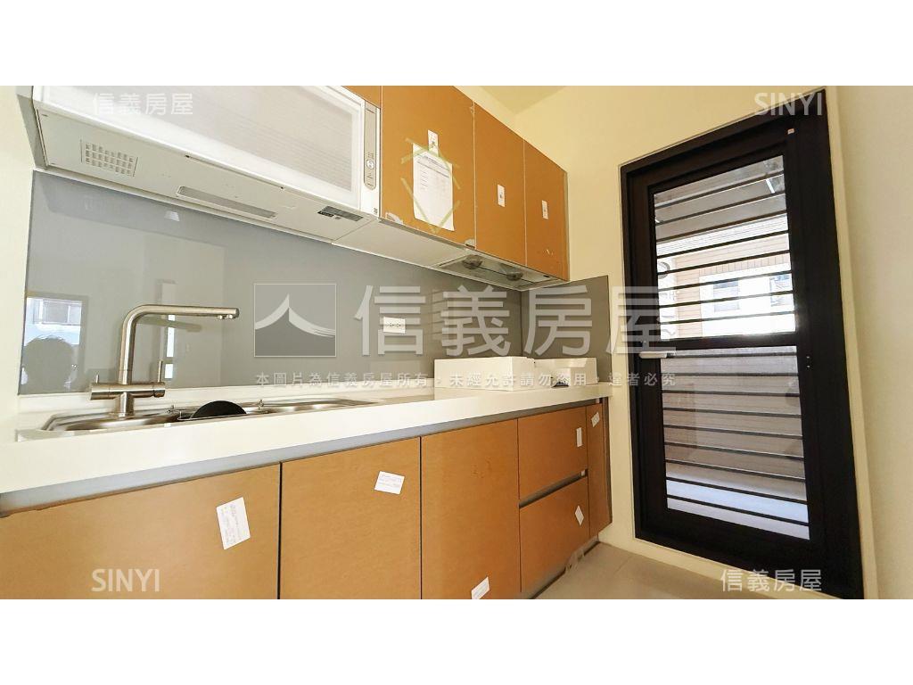 誠售全新三房平車附充電樁房屋室內格局與周邊環境