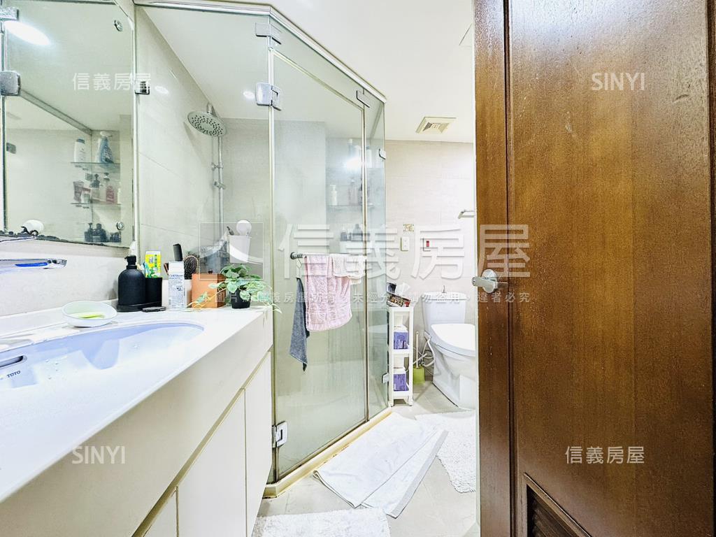 鑑築｜捷運寬敞三房名邸房屋室內格局與周邊環境