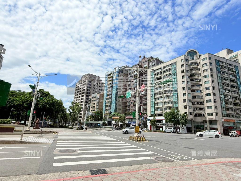 台北鄉廈森林景觀四房房屋室內格局與周邊環境