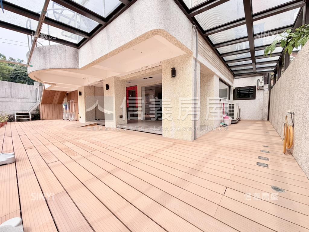 薇閣帝王別墅房屋室內格局與周邊環境