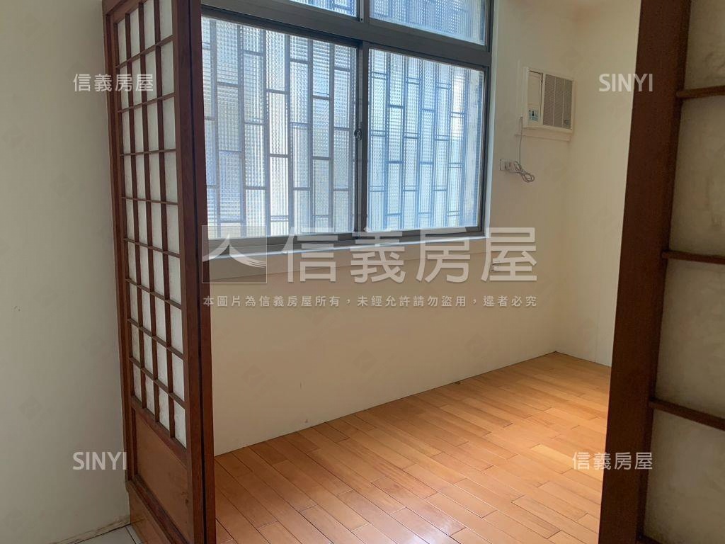 仁愛市心典雅面寬豪墅房屋室內格局與周邊環境