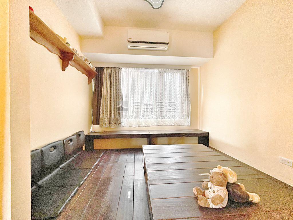 近捷運捷森堡美裝潢樓中樓房屋室內格局與周邊環境
