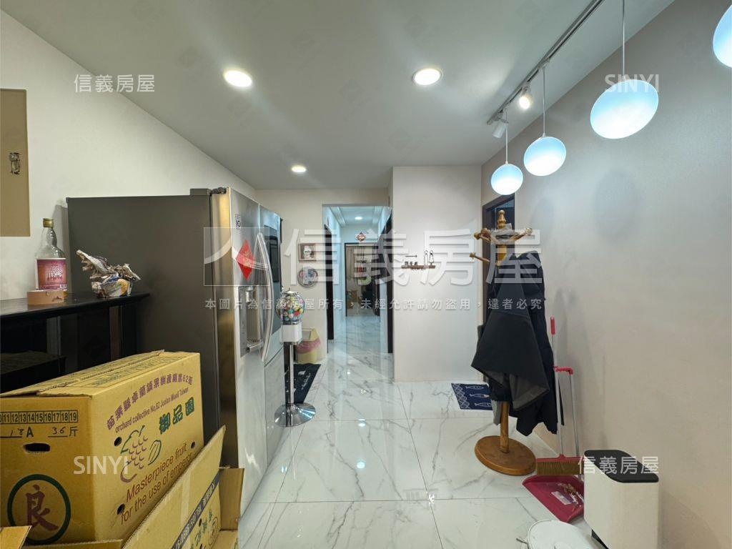 美寓黃金三樓房屋室內格局與周邊環境