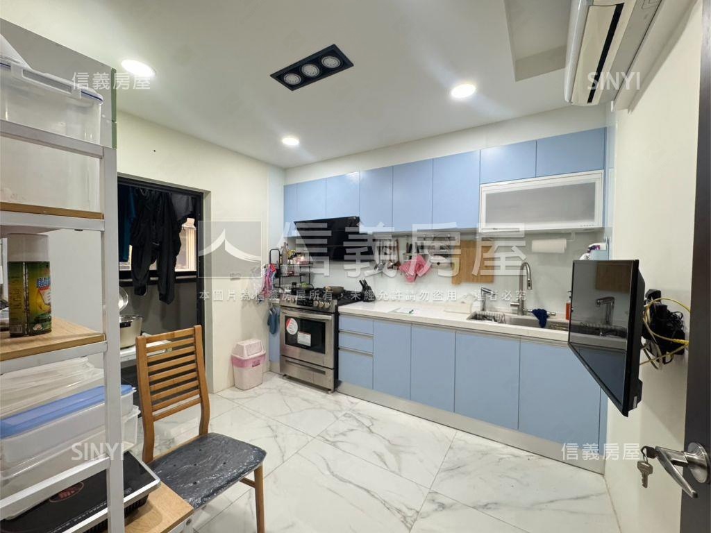 美寓黃金三樓房屋室內格局與周邊環境