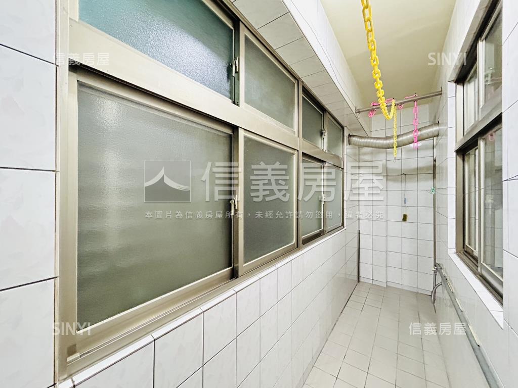 近捷運機能大空間美寓房屋室內格局與周邊環境