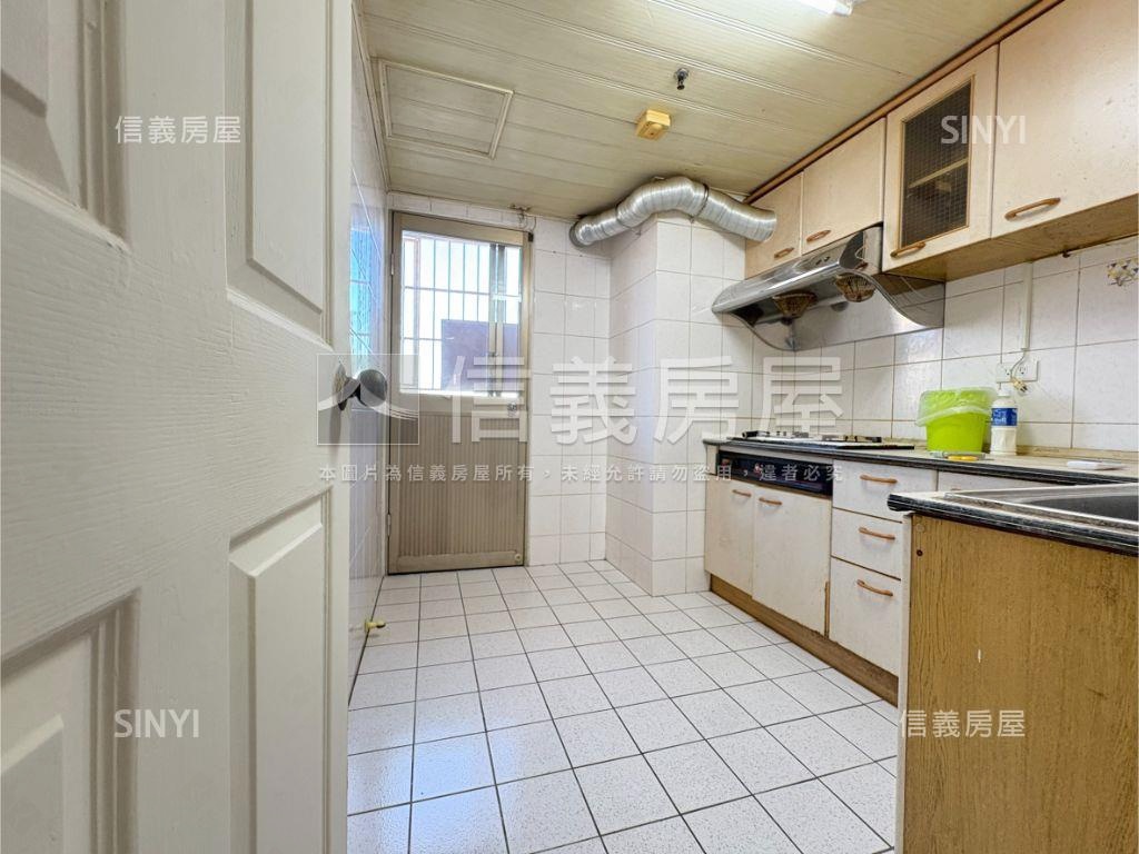 朋莊，美視野三房＆車位房屋室內格局與周邊環境