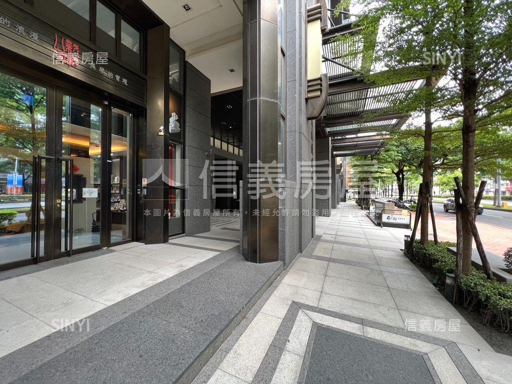 近市政府捷運站質感金店房屋室內格局與周邊環境
