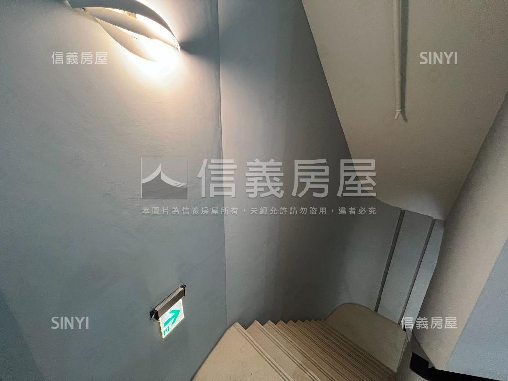 近市政府捷運站質感金店房屋室內格局與周邊環境
