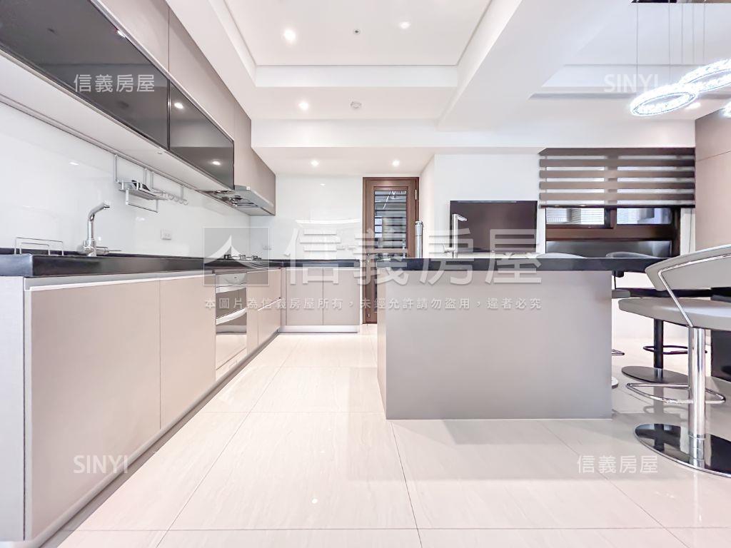 專任‧頂級精裝合康雲極房屋室內格局與周邊環境