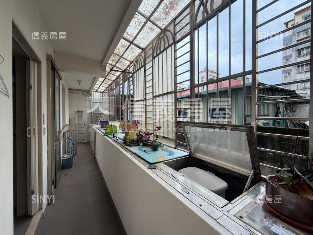 長安一層一戶經典大空間房屋室內格局與周邊環境
