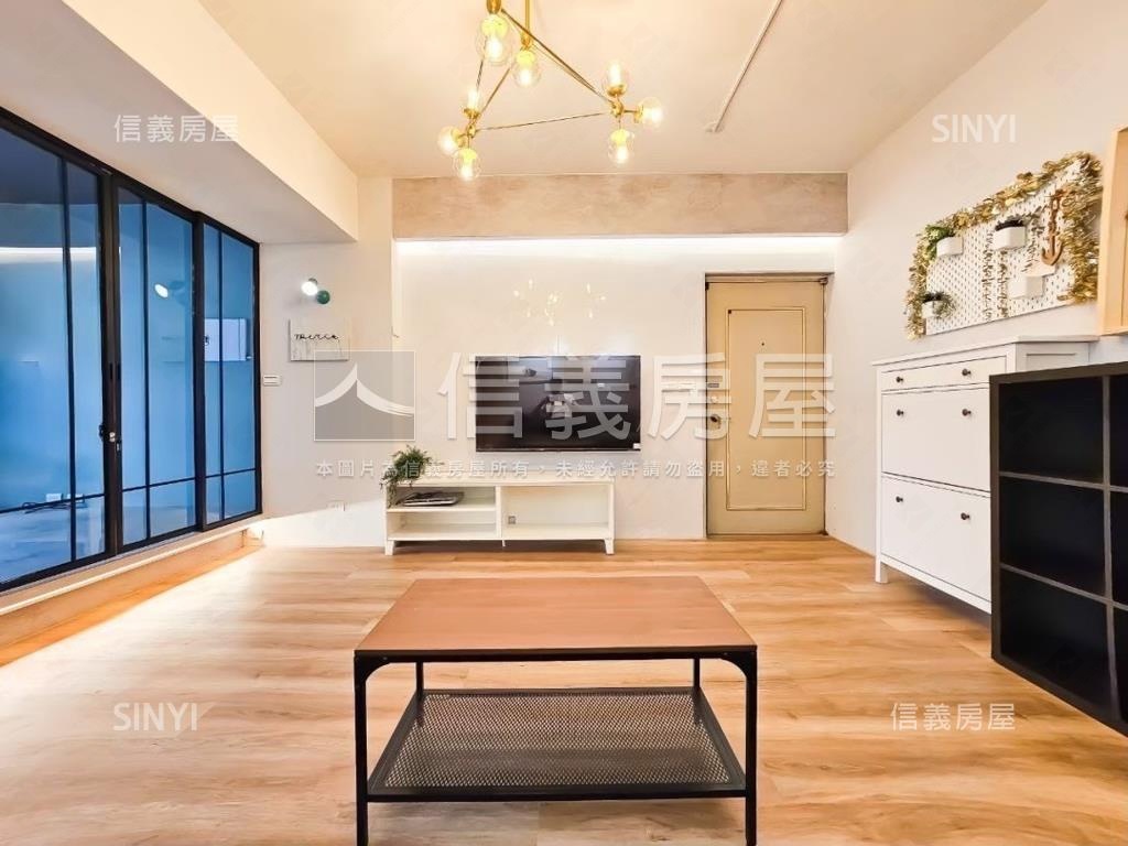 文心皇家捷運站美三房房屋室內格局與周邊環境