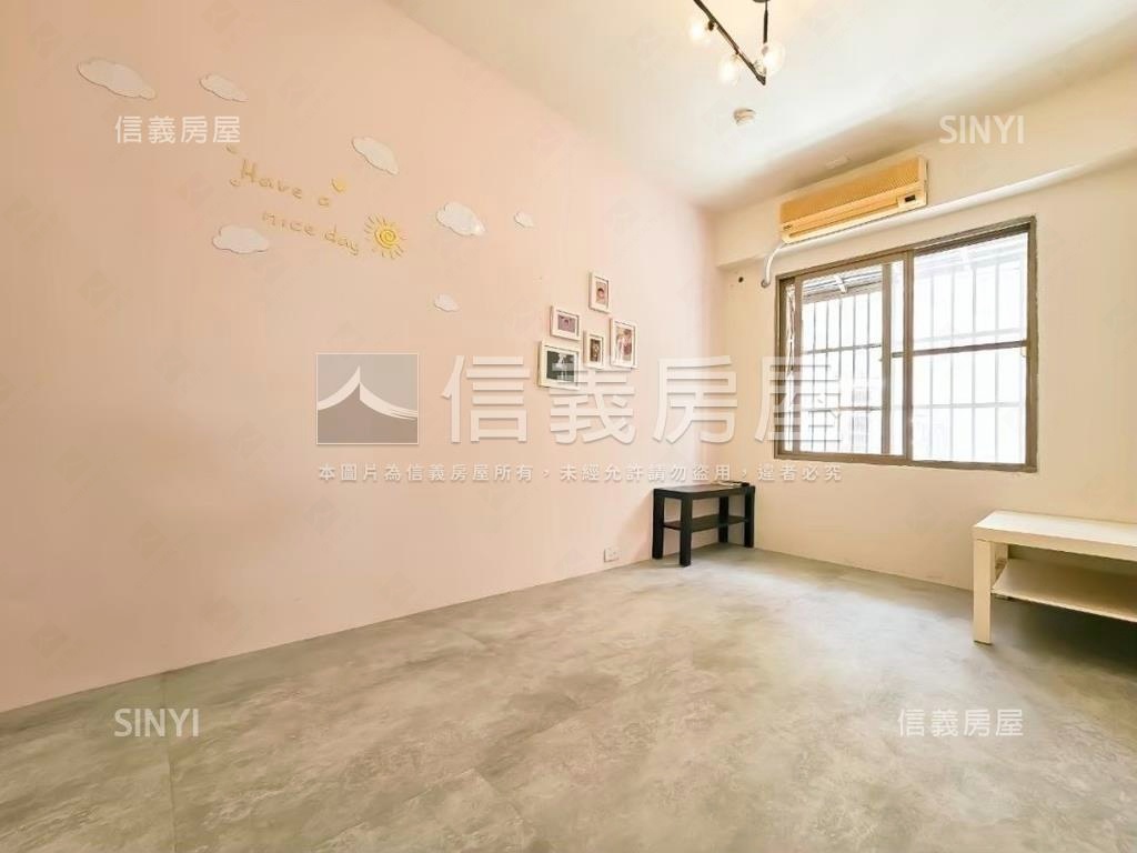 文心皇家捷運站美三房房屋室內格局與周邊環境