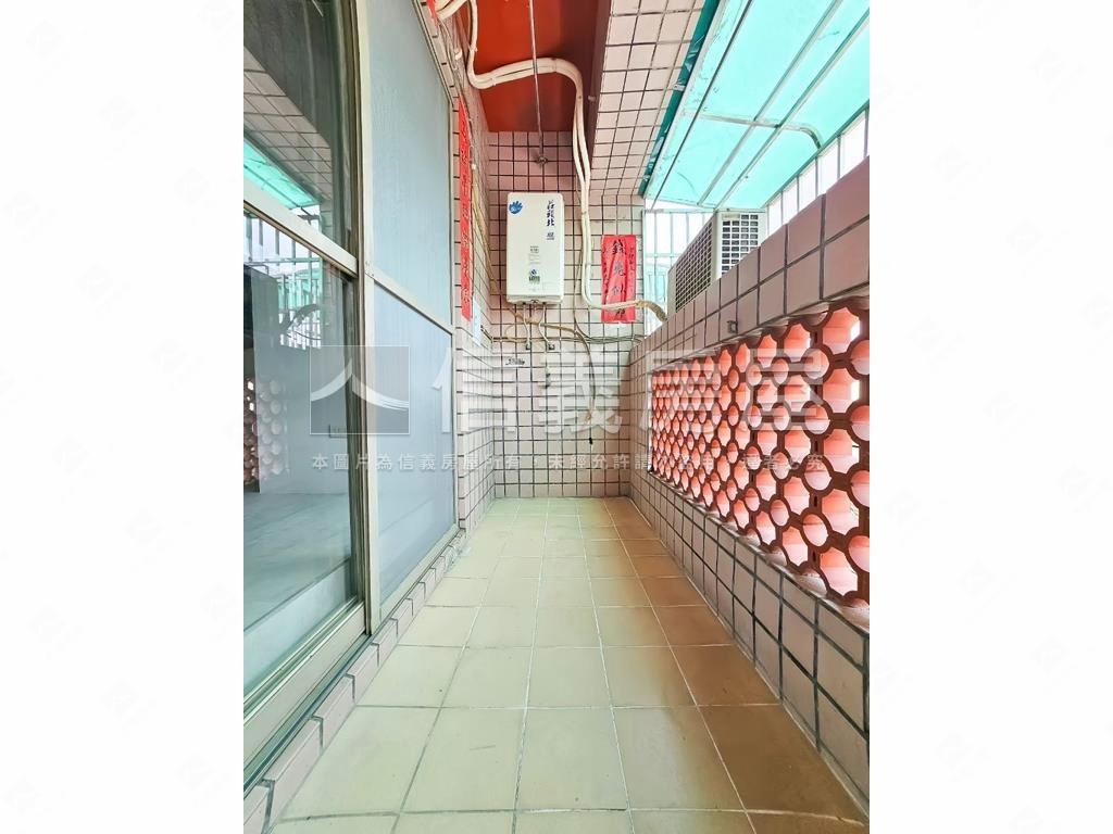 文心皇家捷運站美三房房屋室內格局與周邊環境