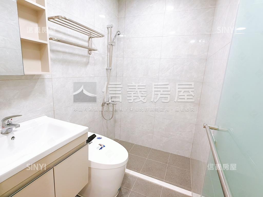 全新整理公寓２樓房屋室內格局與周邊環境