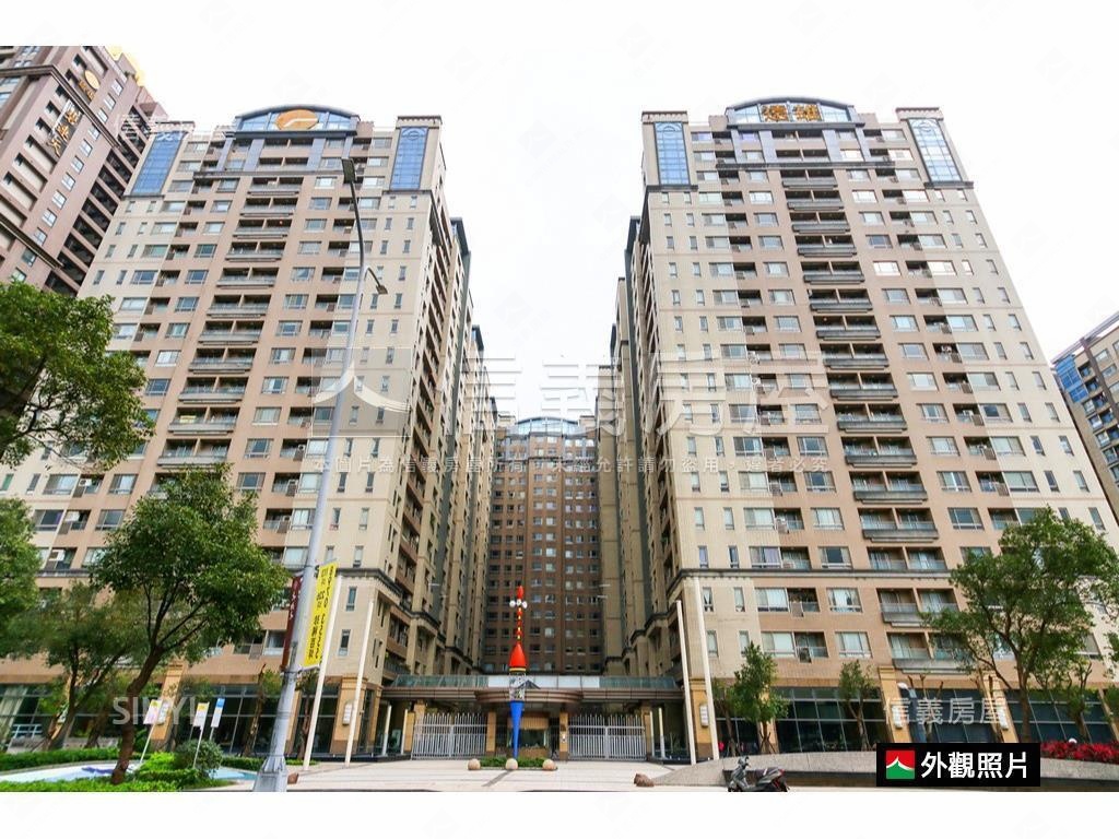 風呂。溫馨精美宅房屋室內格局與周邊環境