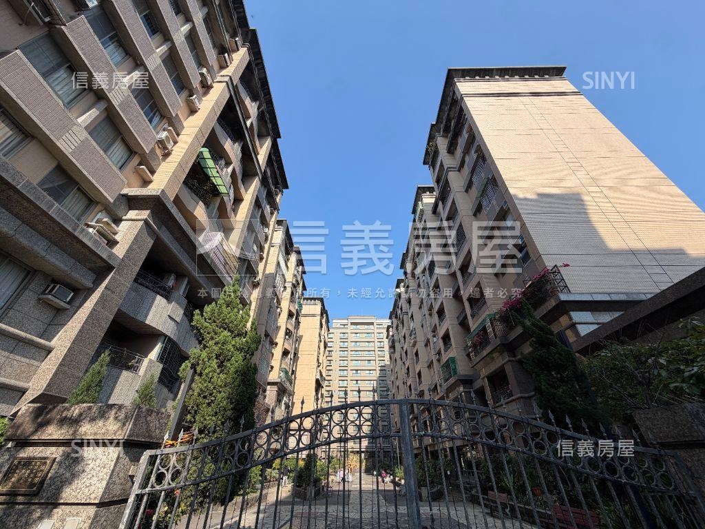 僑愛三房車位房屋室內格局與周邊環境