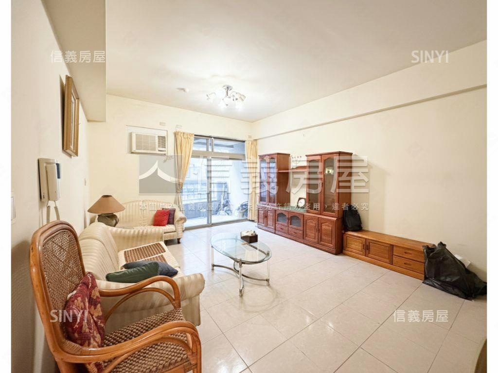 僑愛三房車位房屋室內格局與周邊環境