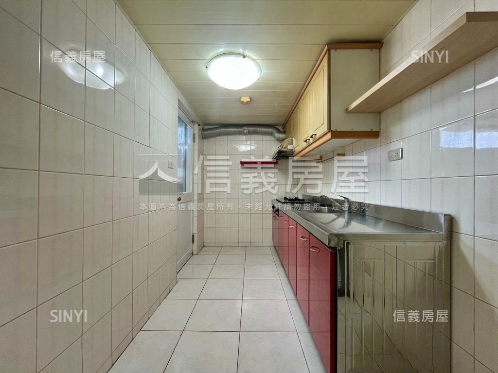 前進成大採光美居房屋室內格局與周邊環境