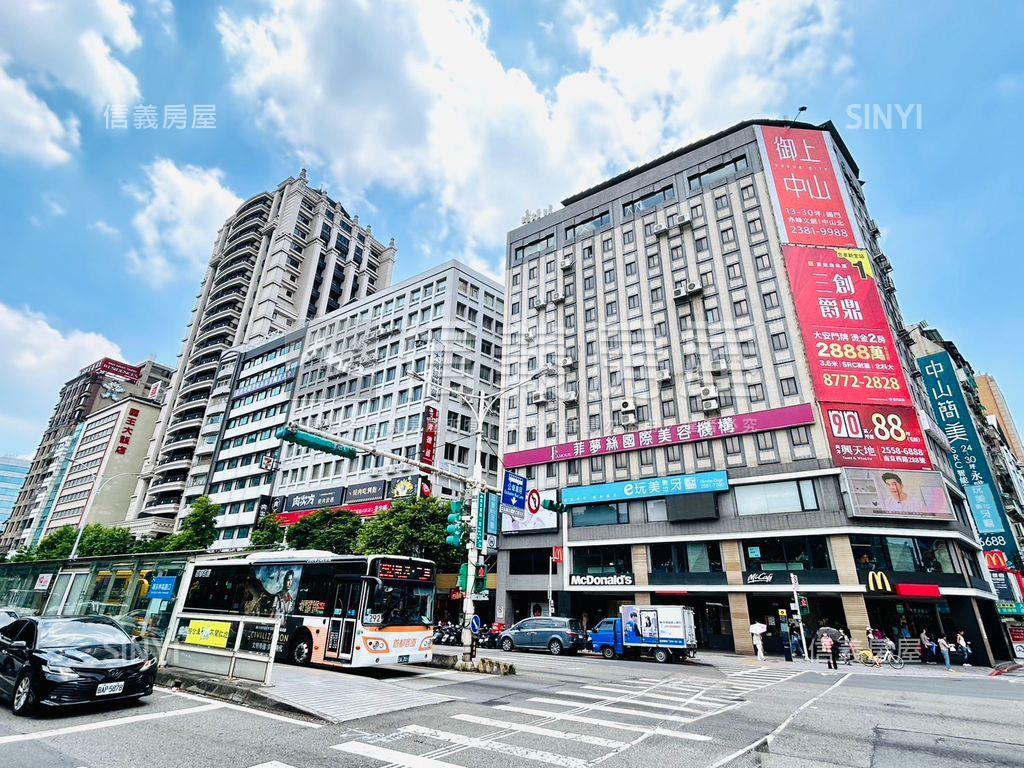 正南京東路高級商辦房屋室內格局與周邊環境