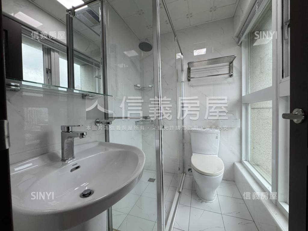 機捷６年兩間三房大戶房屋室內格局與周邊環境