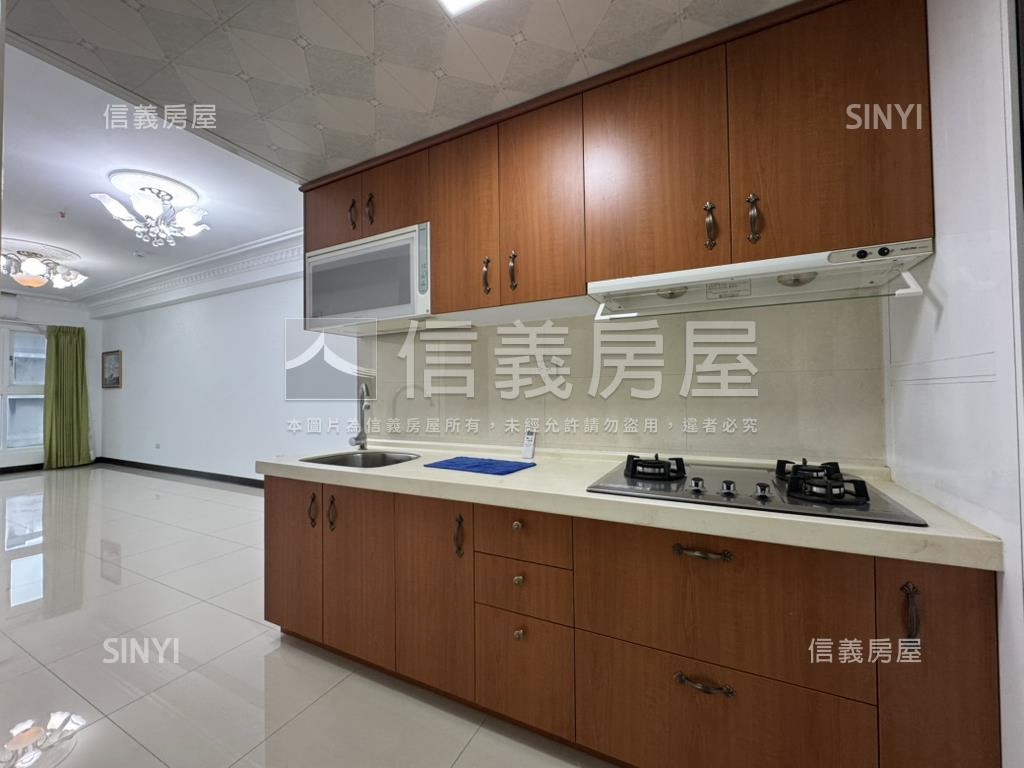 機捷６年兩間三房大戶房屋室內格局與周邊環境