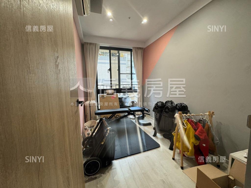 馥麗第三房車位豪邸房屋室內格局與周邊環境