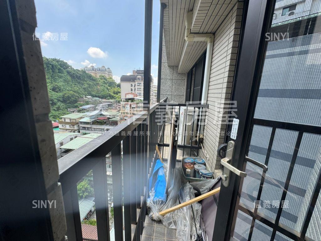 馥麗第三房車位豪邸房屋室內格局與周邊環境