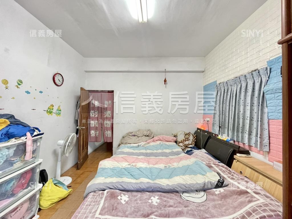 小港風景讚低總價透天房屋室內格局與周邊環境