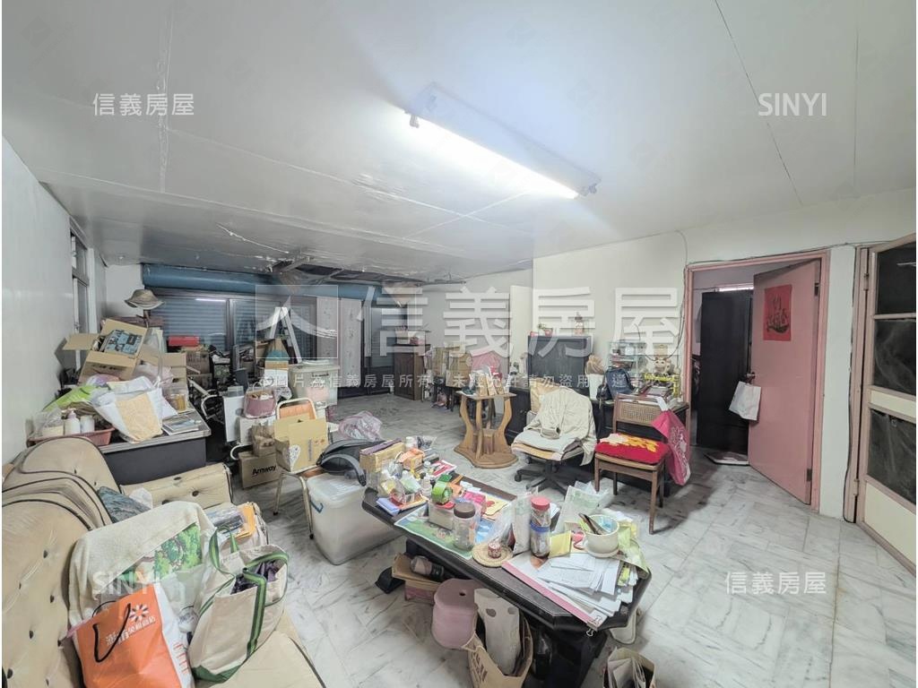 近文湖國小大面寬角間住店房屋室內格局與周邊環境