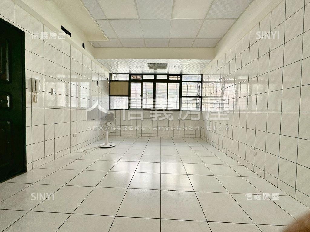 新埔雙捷二樓美寓３＋１房屋室內格局與周邊環境