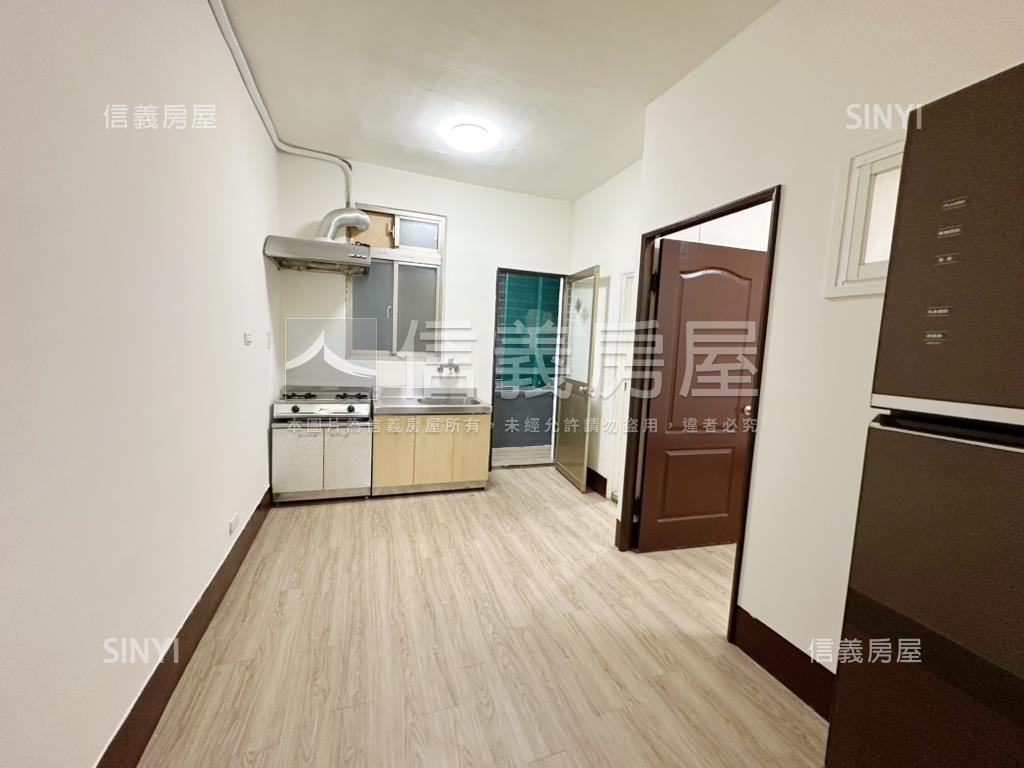 中正公寓２樓房屋室內格局與周邊環境