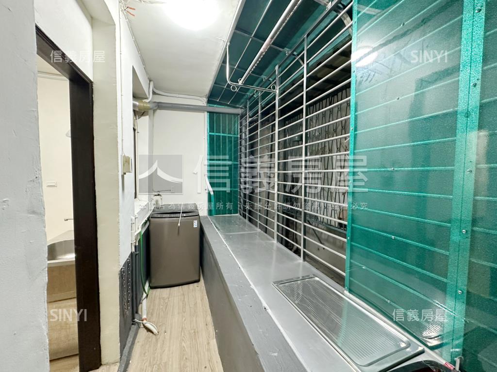 中正公寓２樓房屋室內格局與周邊環境