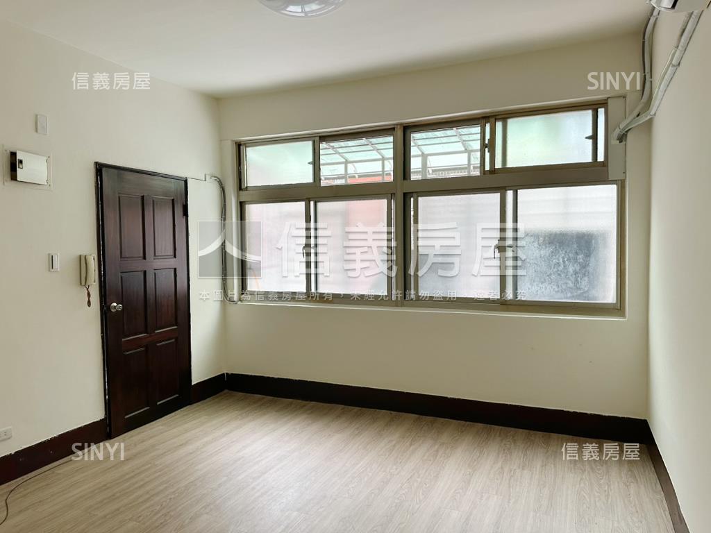 中正公寓２樓房屋室內格局與周邊環境