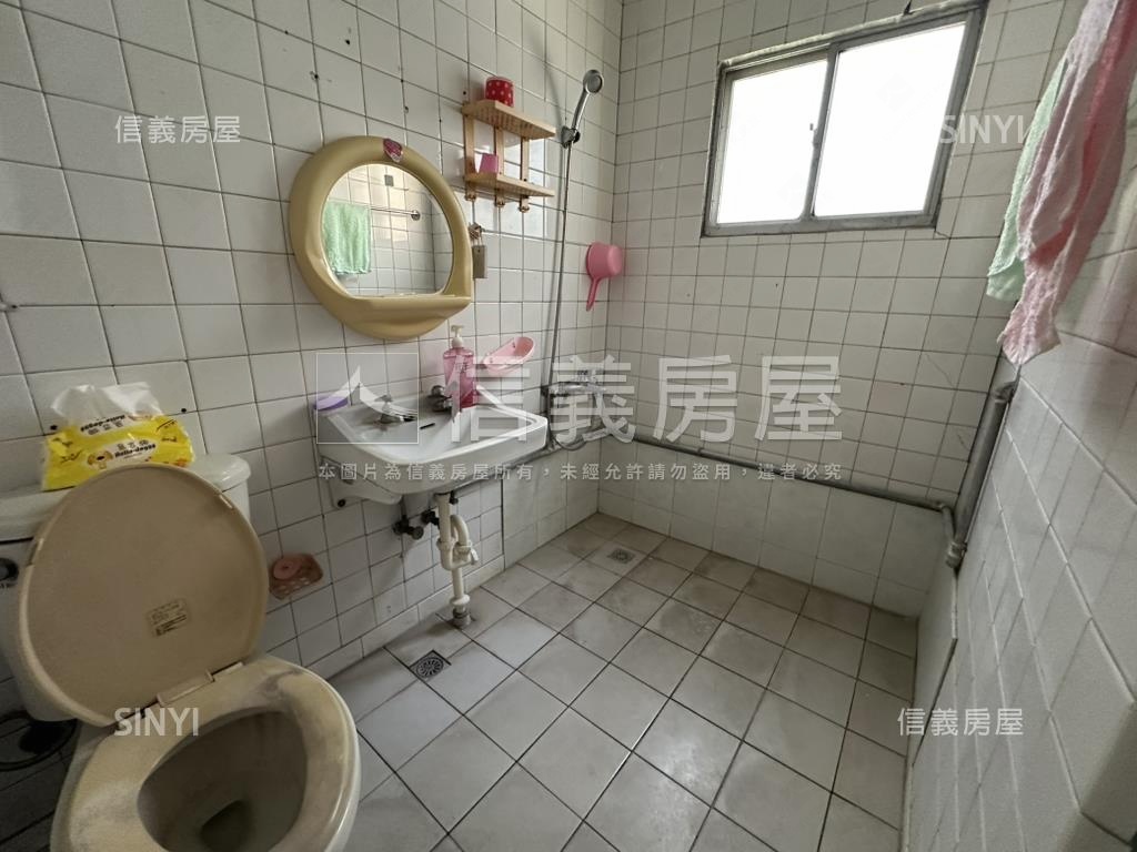 楠陽國小８米活巷透店房屋室內格局與周邊環境