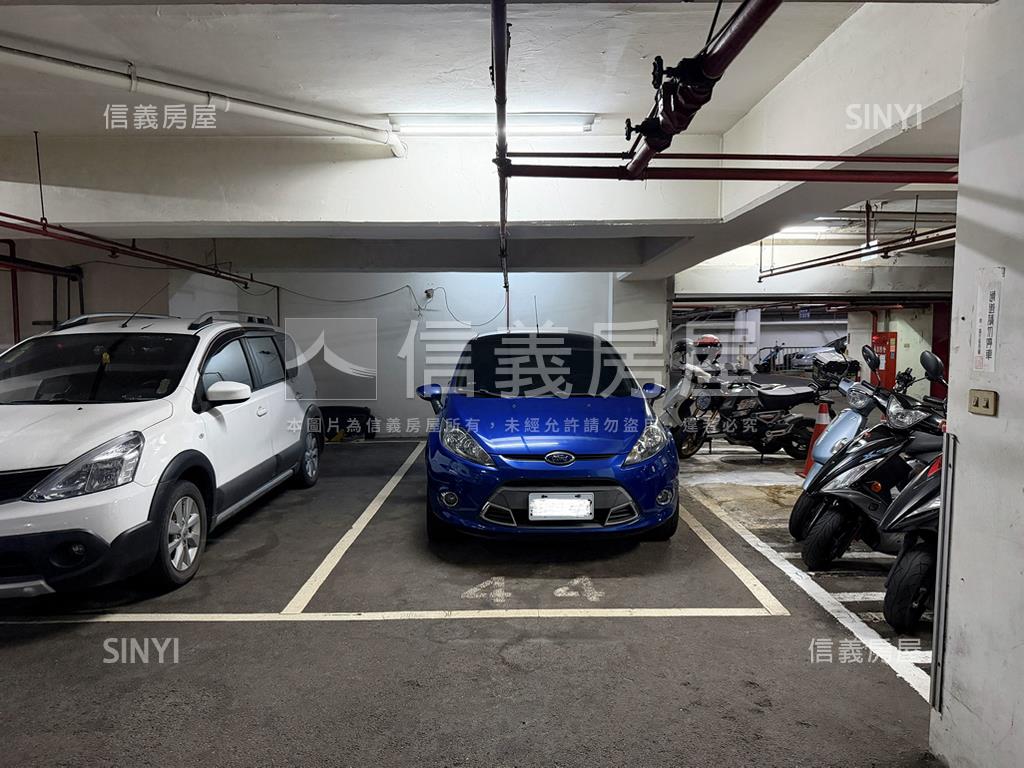 稀有博士郡大３房坪車房屋室內格局與周邊環境